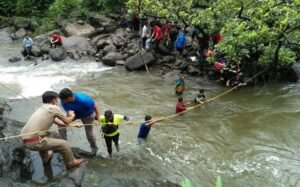 Devkund Waterfall "Discovering Devkund Waterfall: A Hidden Gem for Adventurers"